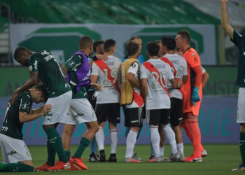 Palmeiras perde para o River, mas consegue se classificar para a final da Libertadores